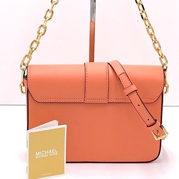 MICHAEL KORS CARMEN MEDIUM CONVERTIBLE SHOULDER BAG - Picture 3 of 16